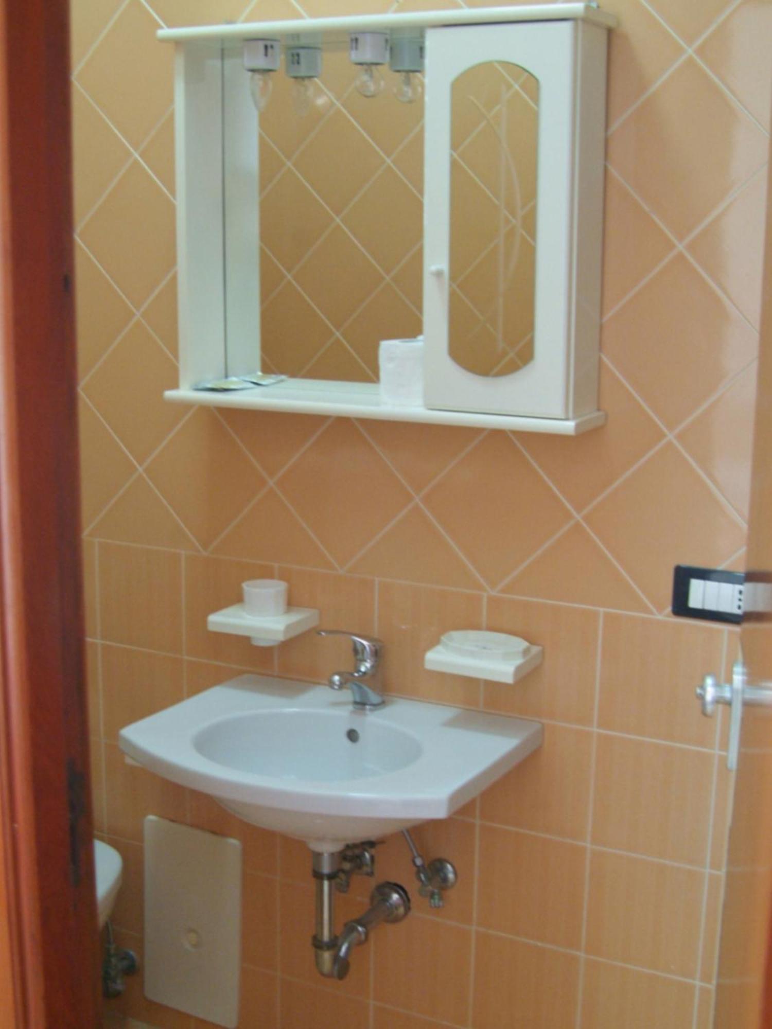 Hotel Aurora Scauri  Rum bild