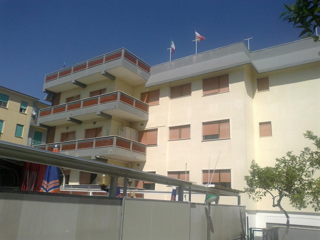 Hotel Aurora Scauri  Exteriör bild